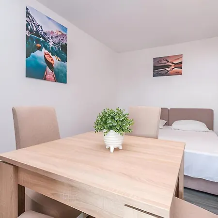 Vanja Apartment Drage