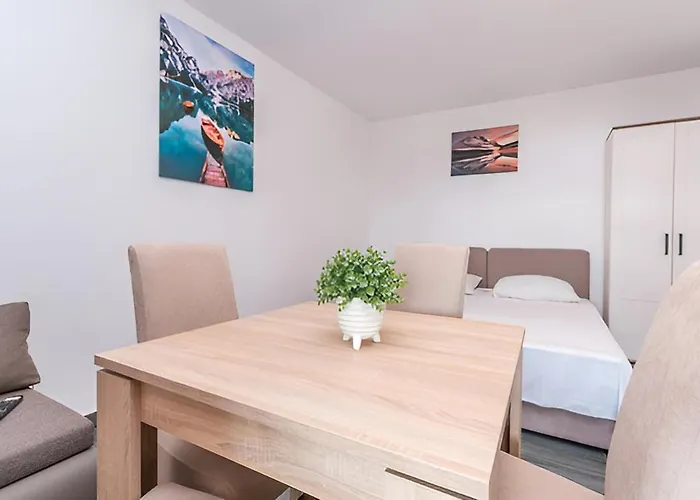 Vanja شقة دراغ